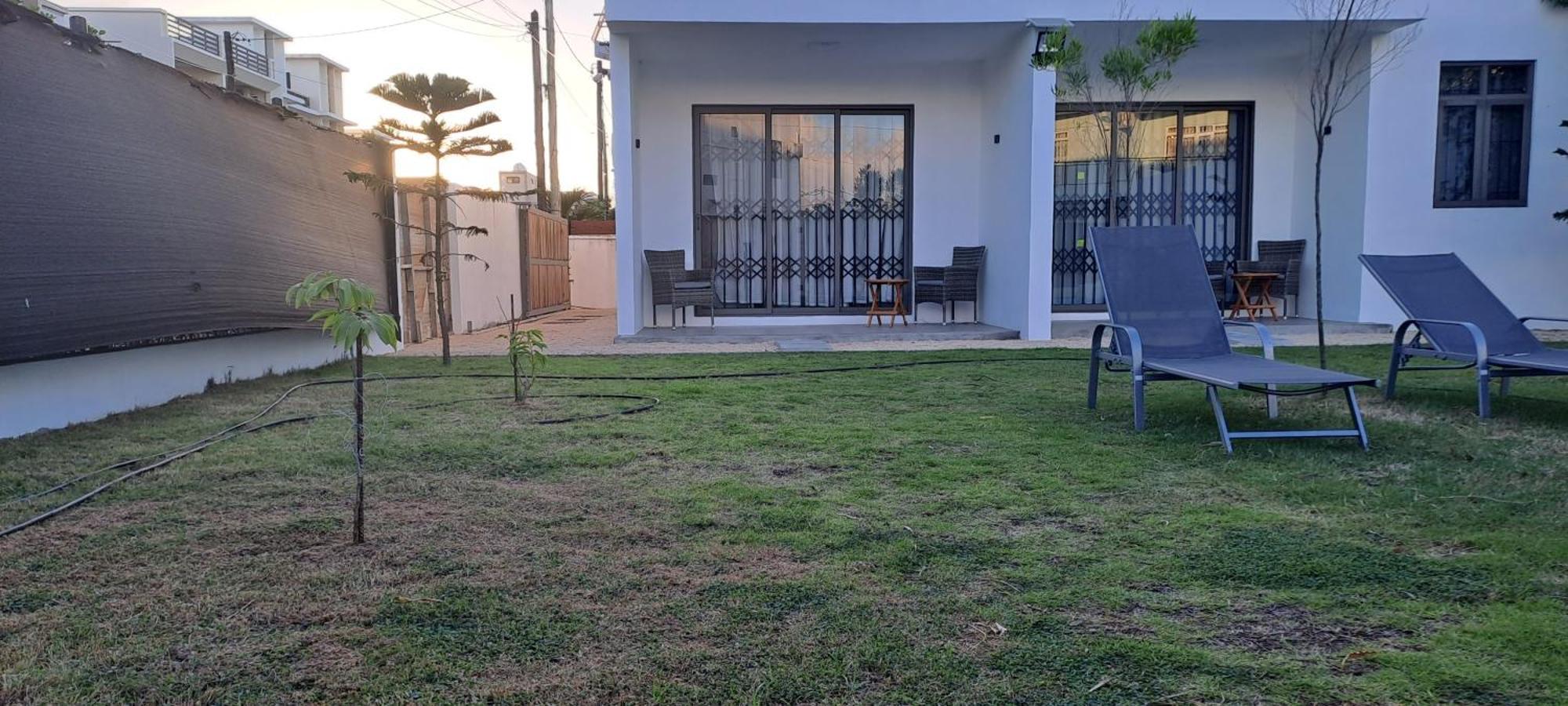 Maison Mont Choisy - One Or Two Bedrooms Apartment Trou aux Biches Exterior foto
